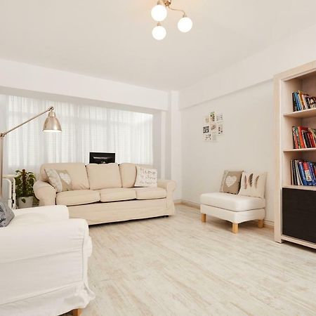 2 Bedroom Cozy Apartment Sinaia Exterior foto